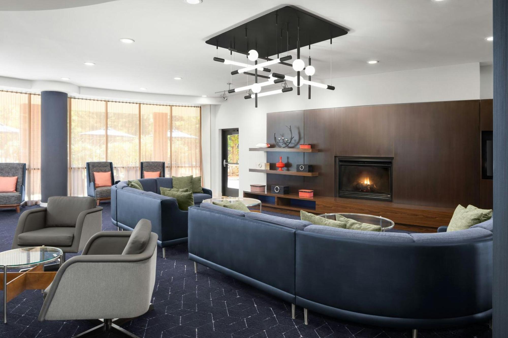 Courtyard By Marriott Knoxville Airport Алкоа Экстерьер фото